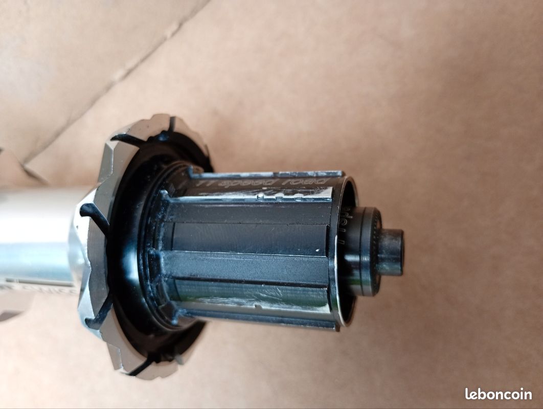 Moyeu Arrière Roval CLX 40/60 - 24 Trous - 11v - Céramique - Spécialized