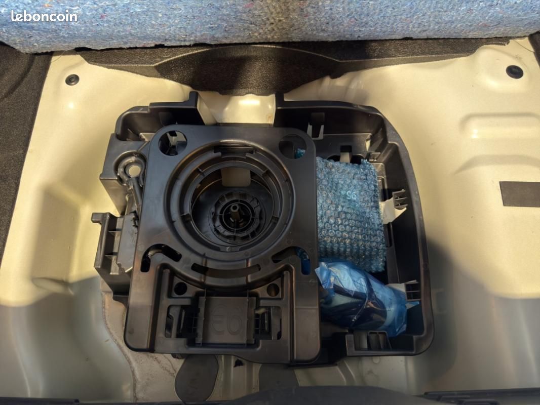 Citroën C3 III BlueHDi 100 S&S BVM Shine Pack (image 22)