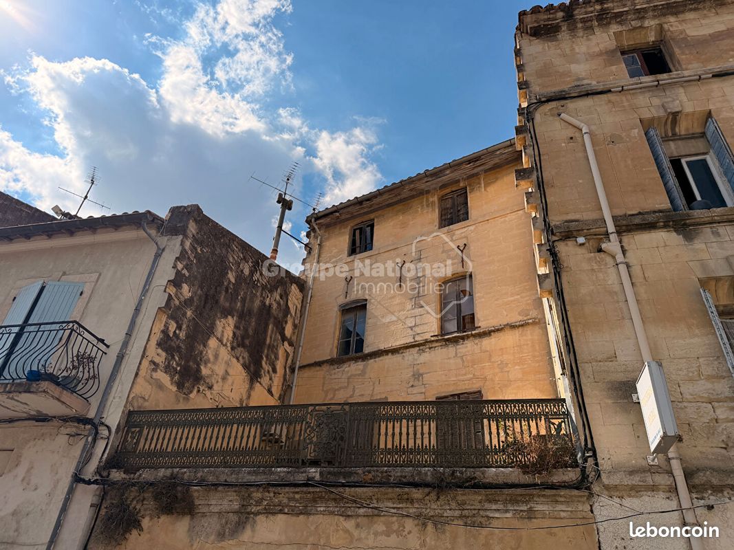 Maison 300 m² · à Beaucaire · 300 m² · 235 000 €