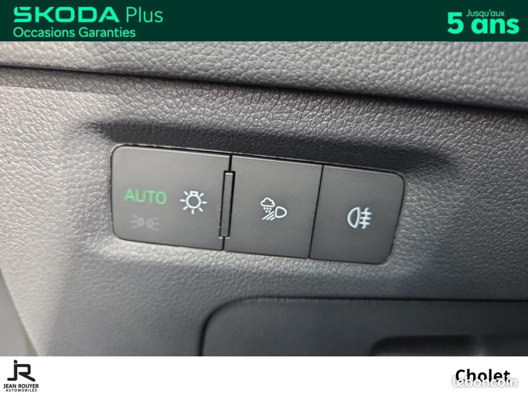 Skoda Octavia COMBI 2.0 TDI 150 ch SCR DSG7 Sportline (image 19)