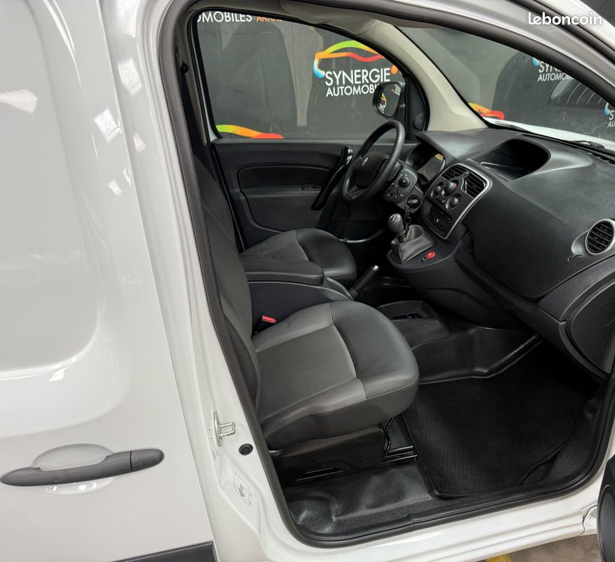 Kangoo EXTRA R-LINK 1.5 dci 95 ch + ETAGERES 57.545 km 11.658 ht (13.990 ttc) (image 3)