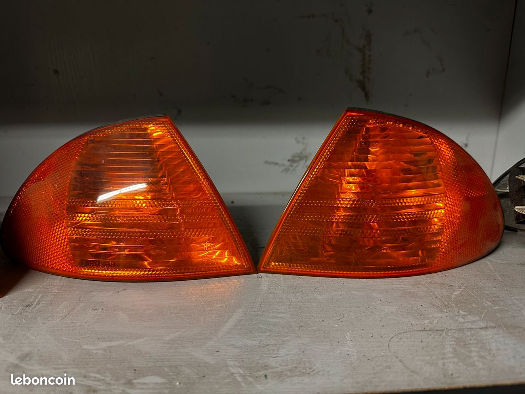 Clignotant bmw e46 berline (image 1)