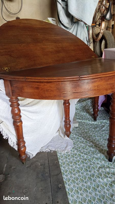 Table ancienne demi-lune en noyer (image 4)