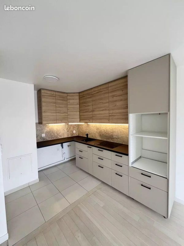 Appartement 2 pièces 44 m² · à Châtenay-Malabry · 44 m² · 1 200 €/mois