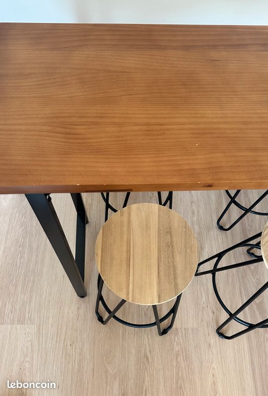 Table console et tabourets (image 2)