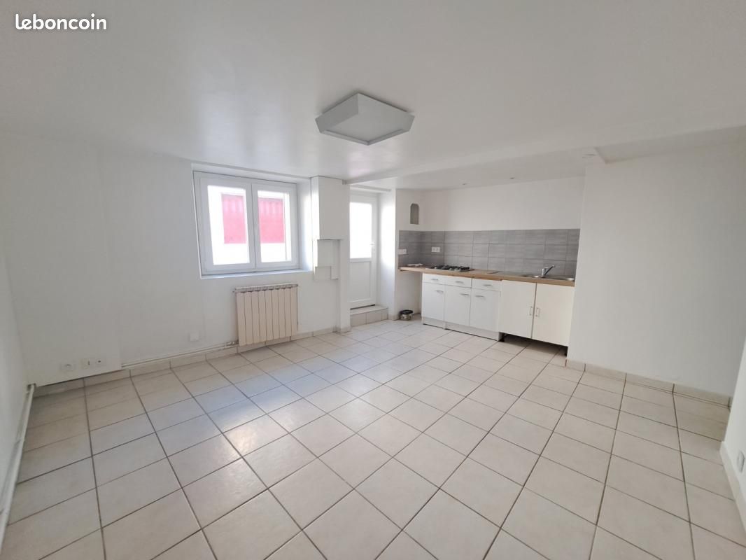 Maison 3 pièces 55 m² · à Vif · 55 m² · 700 €/mois