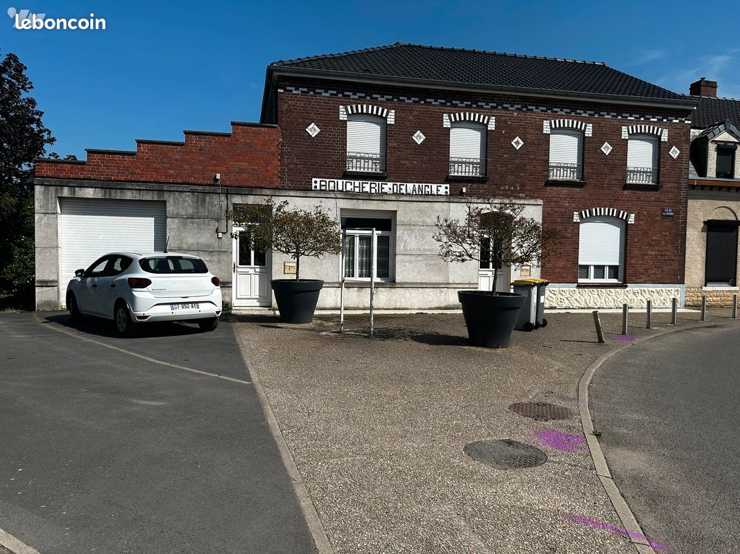 Maison 8 pièces 200 m² · à La Couture · 200 m² · 339 200 €