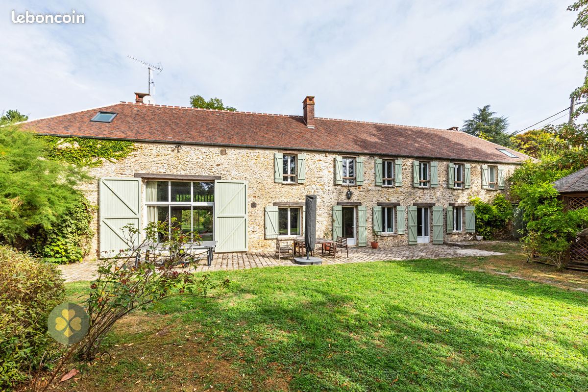 Maison 12 pièces 390 m² · à Gambais · 390 m² · 1 200 000 €
