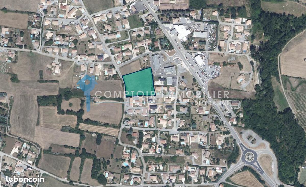Terrain 5961 m² · à Lavilledieu · 5 961 m² · 235 000 €