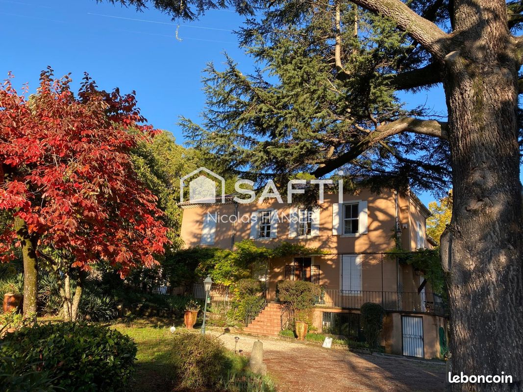 Maison 12 pièces 280 m² · à Alès · 280 m² · 485 000 €