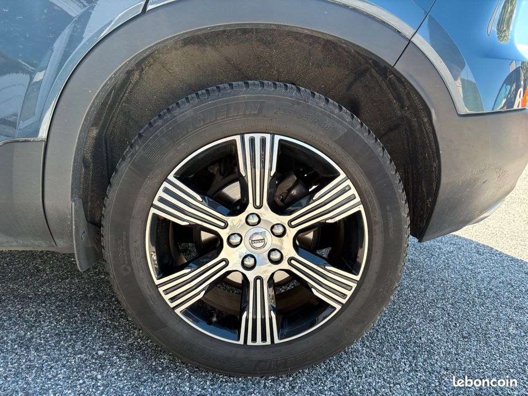 VOLVO XC40 D3 ADBLUE 150CH INSCRIPTION GEARTRONIc 8 (image 28)
