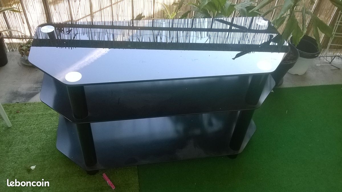 Table pour télé ou autre (image 1)