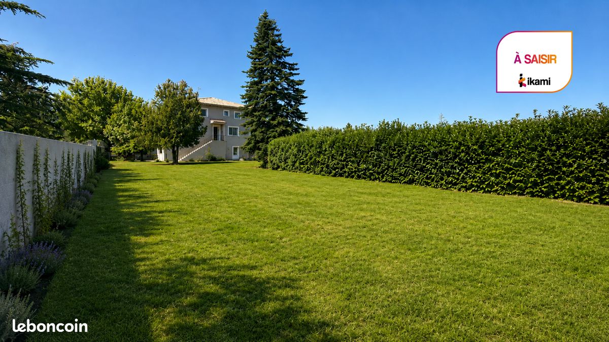 Maison 9 pièces 370 m² · à Savasse · 370 m² · 520 000 €
