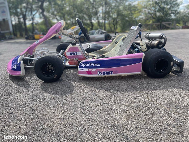 Karting x30 Iame châssis CRG 2022 très bon état (image 3)