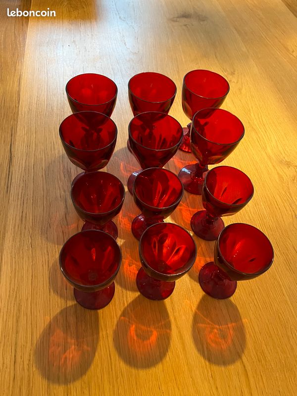 Verres à vin et à eau (image 2)