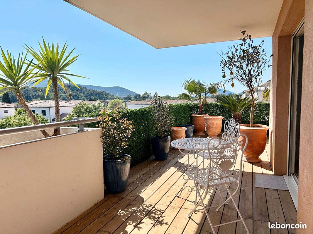 Appartement 4 pièces 78 m² · à Hyères · 78 m² · 132 000 €