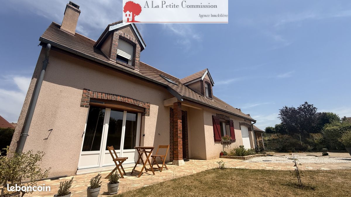 Maison 6 pièces 100 m² · à Nogent-le-Phaye · 100 m² · 331 200 €