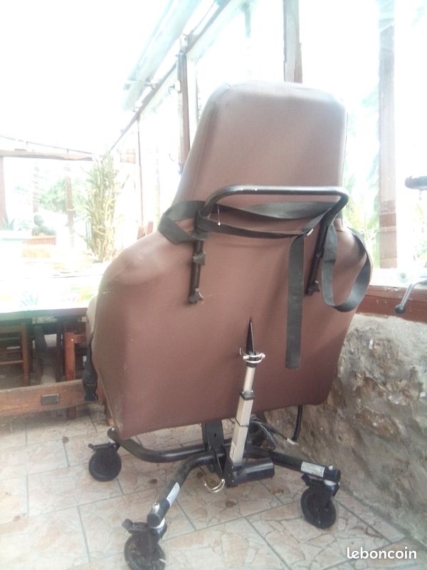 Fauteuil (image 2)