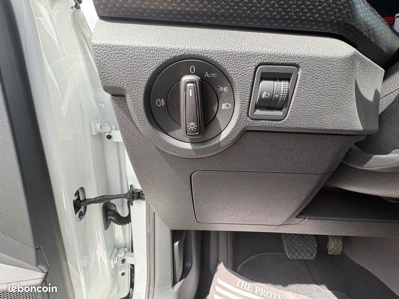 Volkswagen T-Cross Life Business 1.0 110 ch DSG7 (image 25)