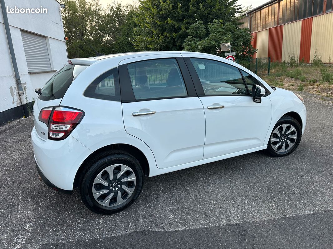 CITROËN C3 II (A51) 1.6 BlueHDi 100 cv (image 3)