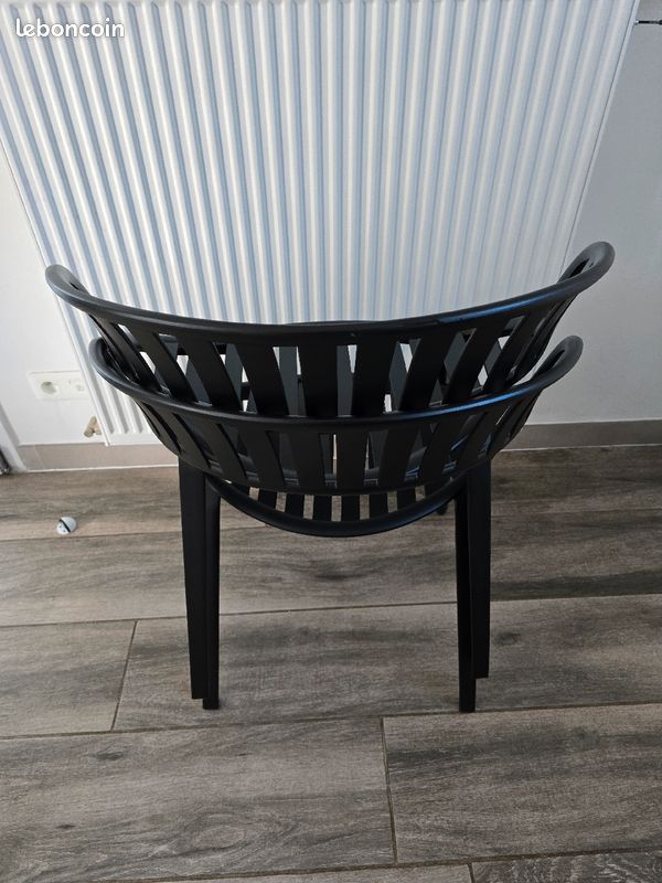 Chaise empilable (image 18)