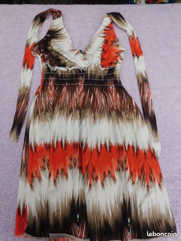 Robe couleur feu (image 1)