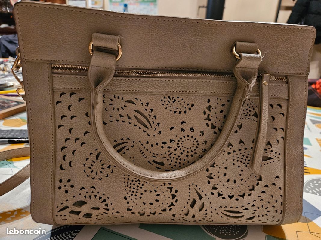 Sac à mains (image 1)