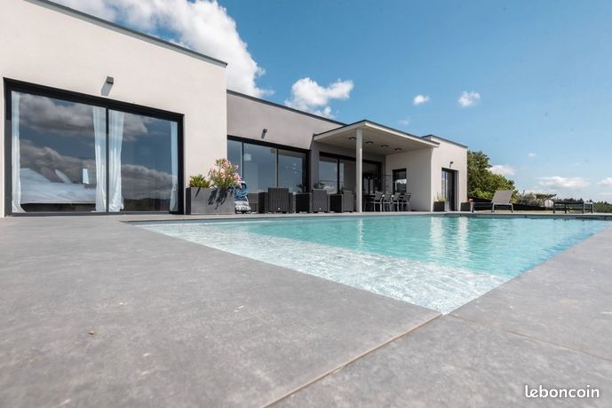 Maison 9 pièces 237 m²