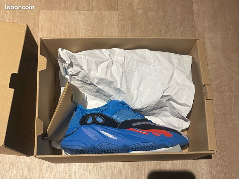 Yeezy 700 adidas (image 5)