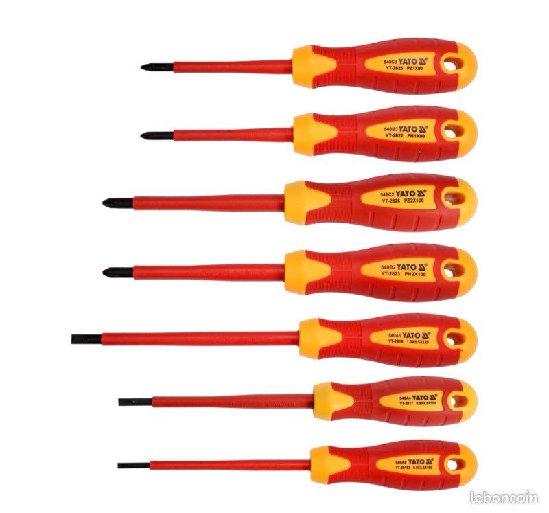 Lot De 9 Tournevis Plats Isolés 1000V - Marque DERANCOURT (occasion)