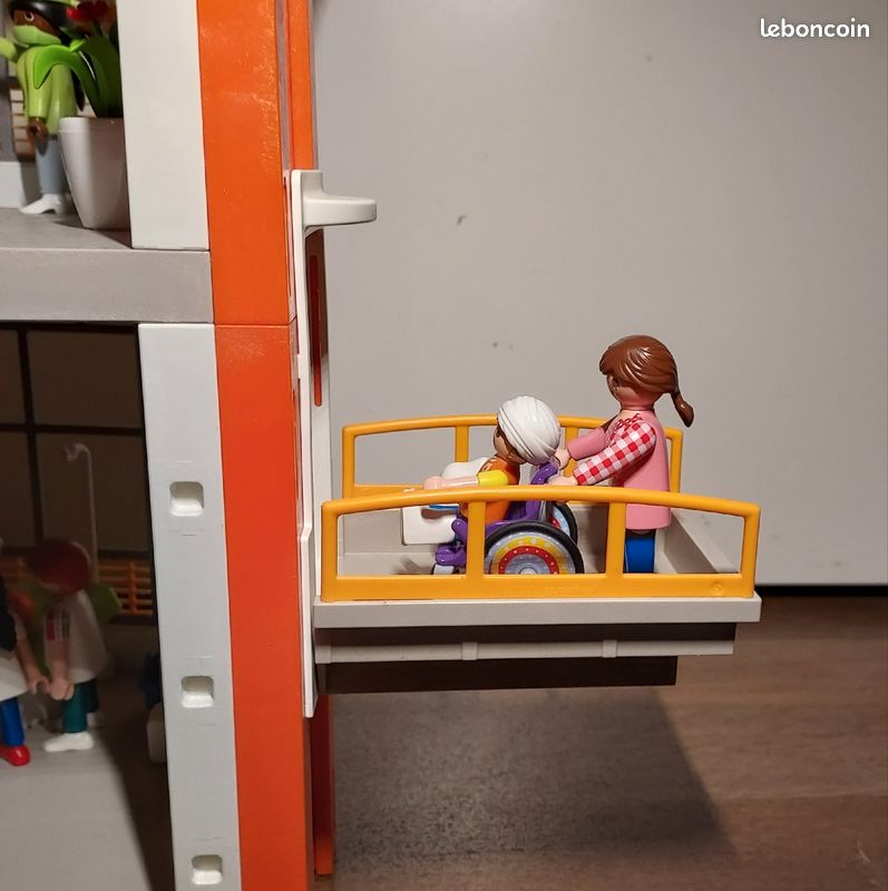 Hopital Playmobil (image 6)