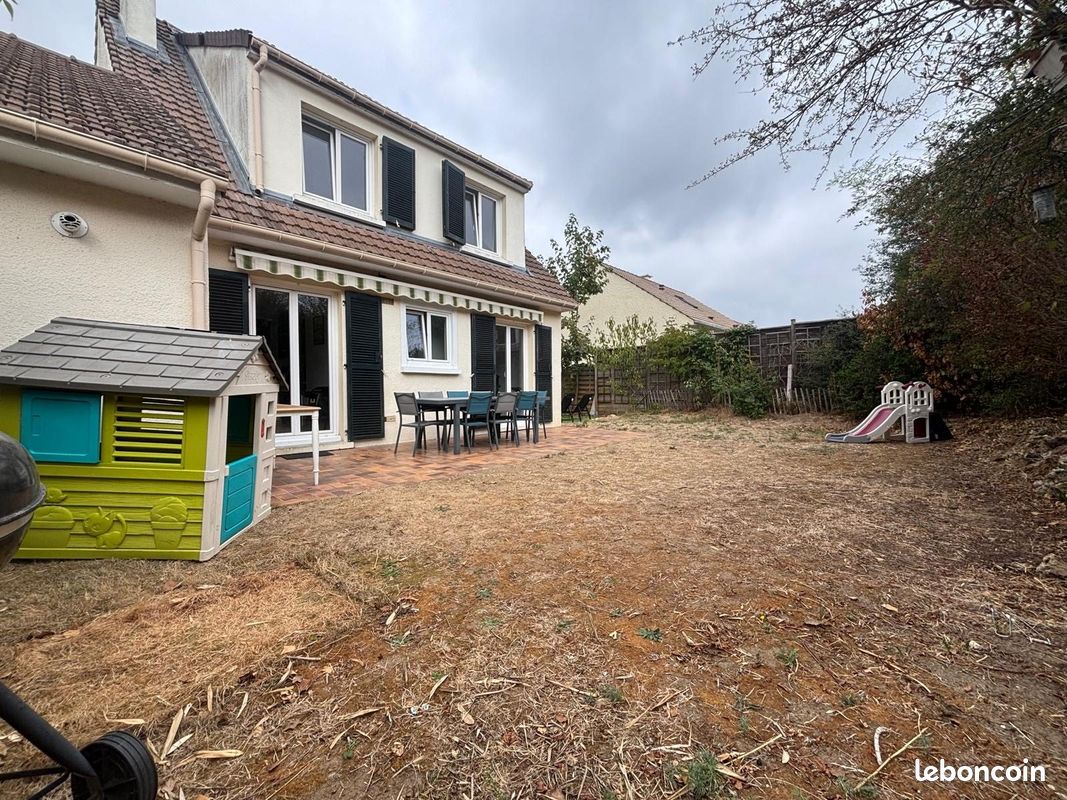 Maison 6 pièces 117 m² · à Saintry-sur-Seine · 117 m² · 359 000 €