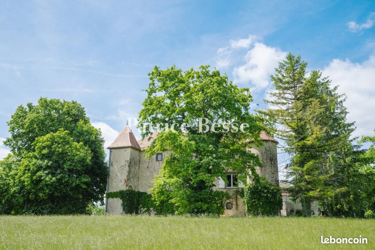 Maison 6 pièces 200 m² · à Riom · 200 m² · 860 000 €