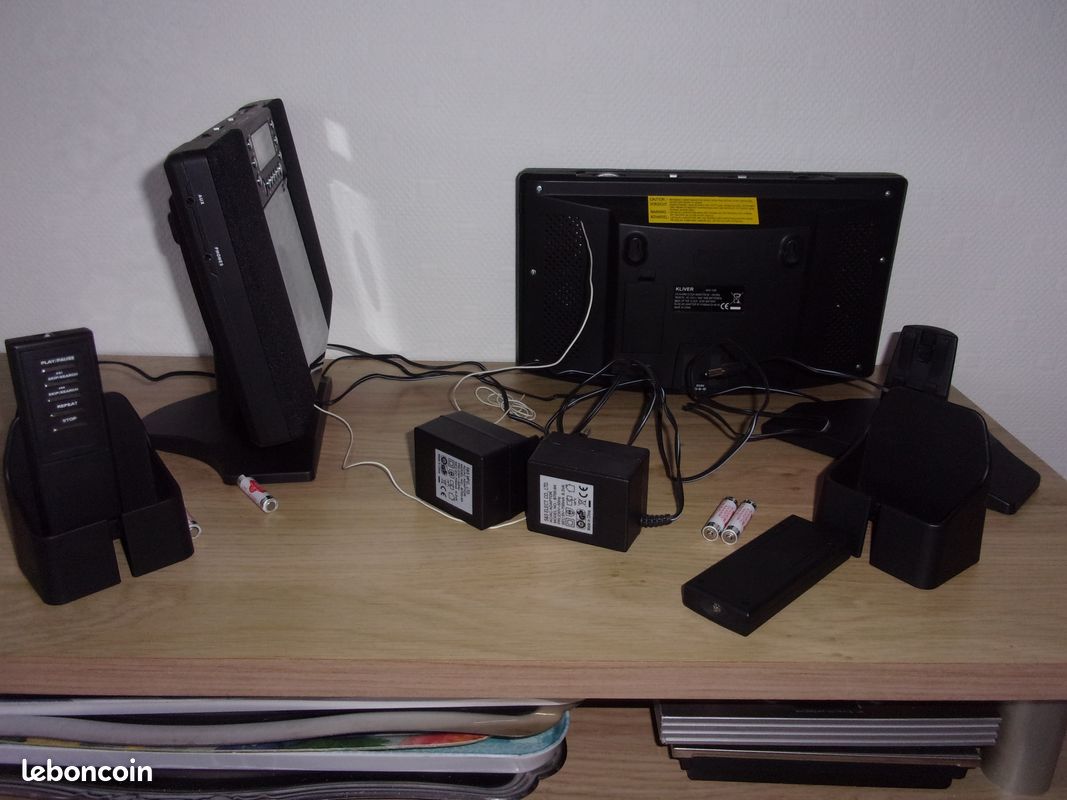Mini Chaine Lecteur CD , Radio , Réveil , Trois en un (image 3)