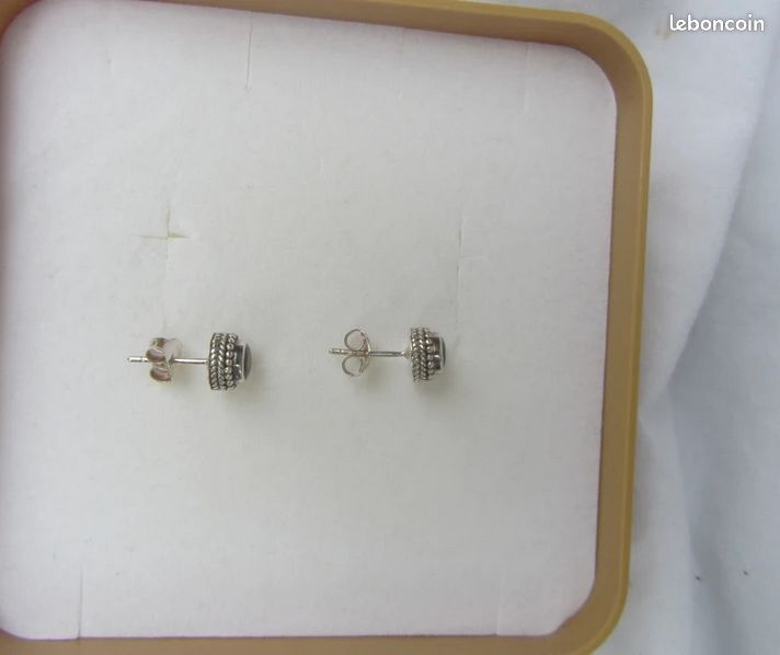 Boucles d'oreilles puces en argent et péridot (image 11)