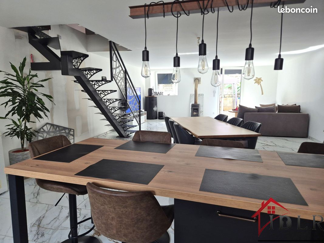 Maison 7 pièces 218 m² · à Cousances-les-Forges · 218 m² · 219 000 €