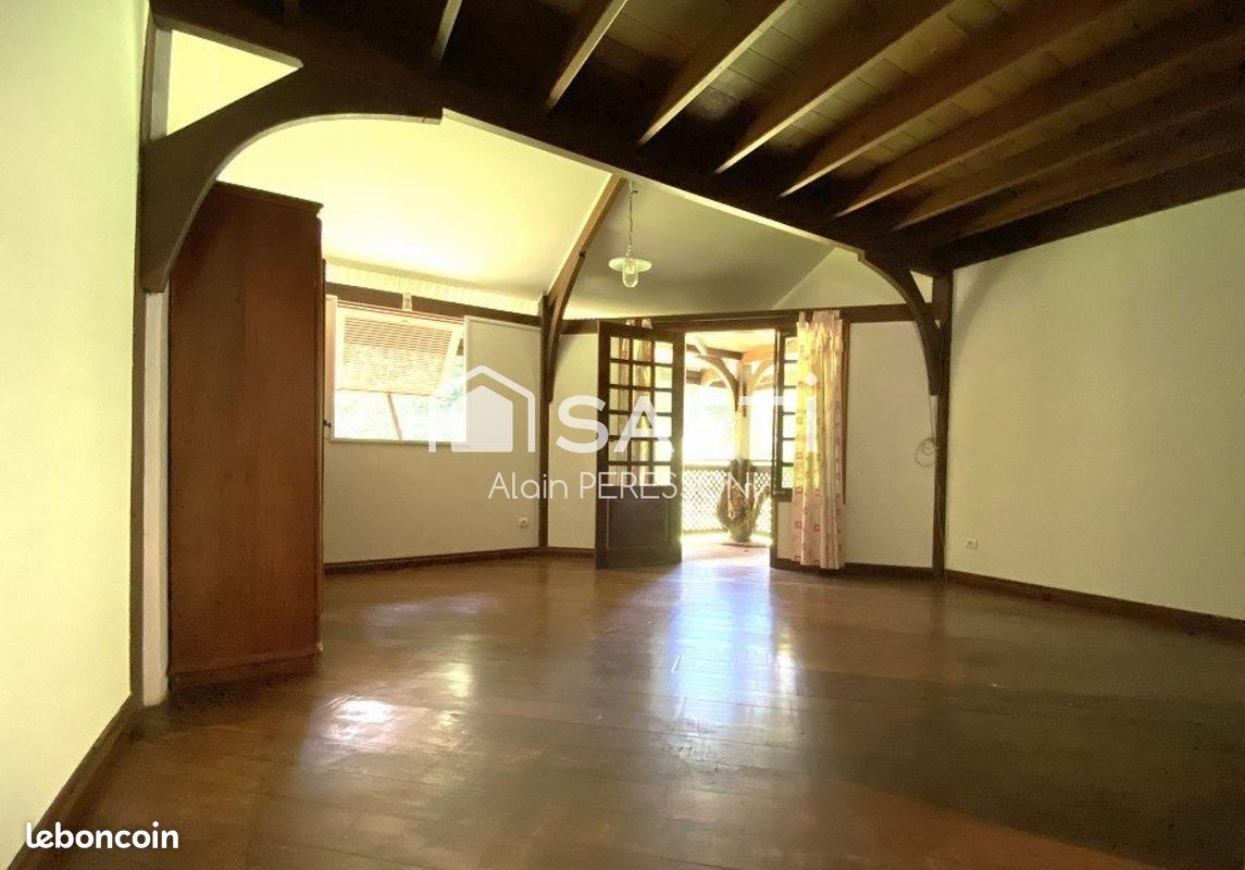 Propriété 5 pièces 230 m² (image 7)