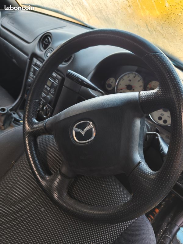 Volant Mazda MX5 (image 1)