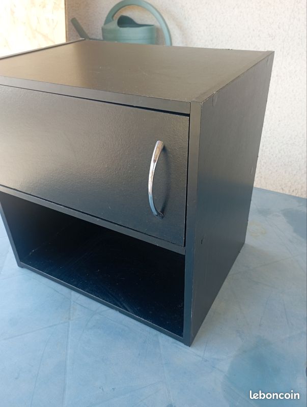 Table de chevet noire ikea (image 1)