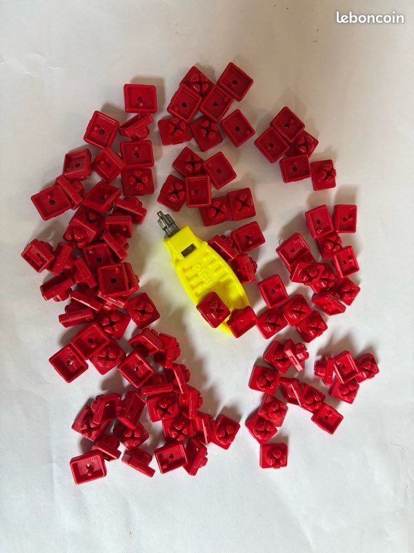 PLAYMOBIL &ndash; 20 Pioli Di Aggancio Quadrati Rossi / Sistema X (Pezzi Di Ricambio)