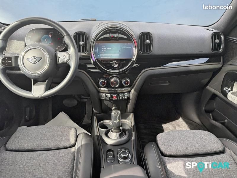 Mini Countryman Cooper D 150ch Highlands BVA8 (image 8)
