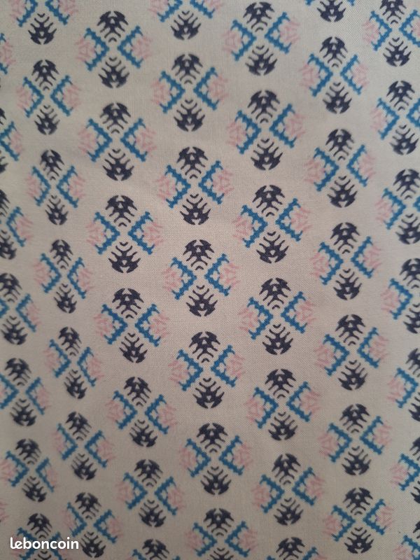 Blouse à motifs géométriques (image 2)