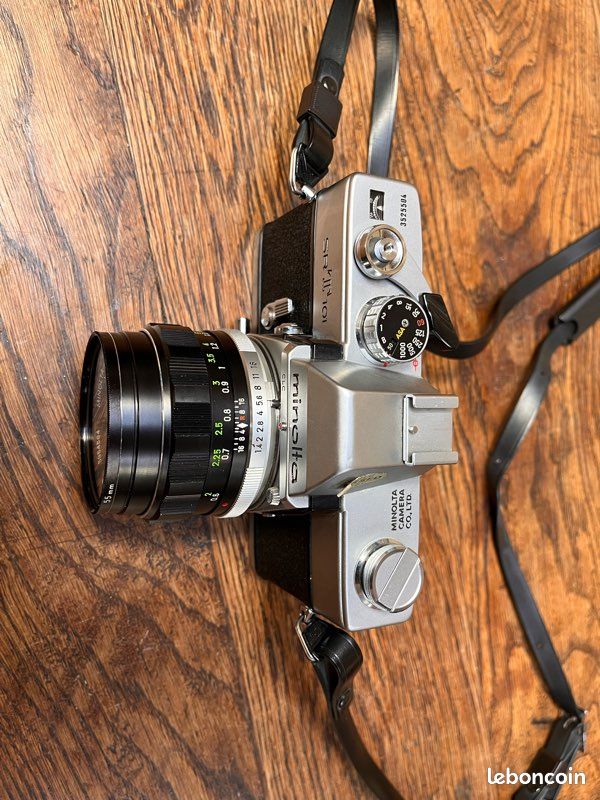 APPAREIL PHOTO REFLEX argentique 35 mm Canon F1 avec détecteur de