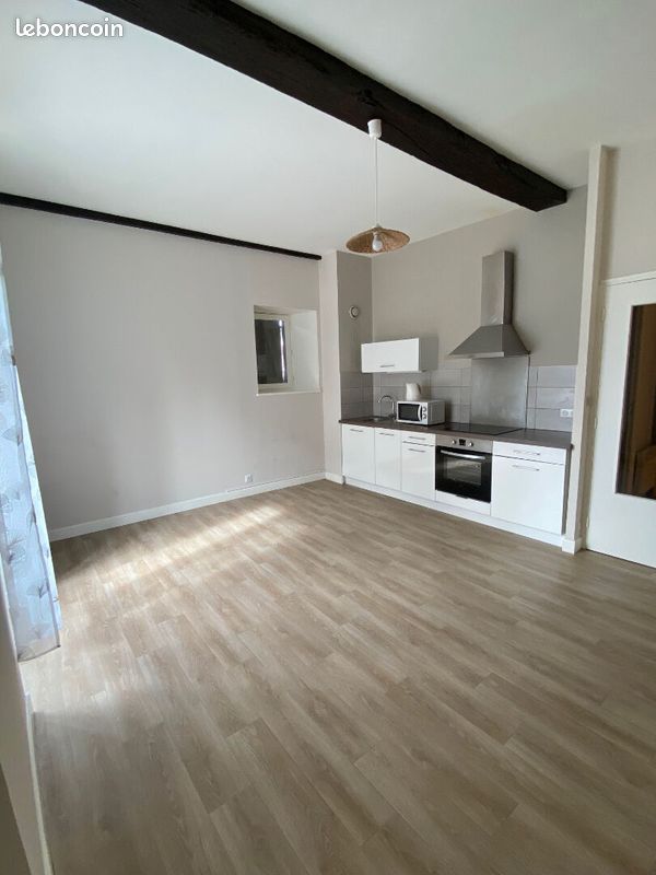 Appartement 2 pièces 42 m² · à Aurillac · 42 m² · 445 €
