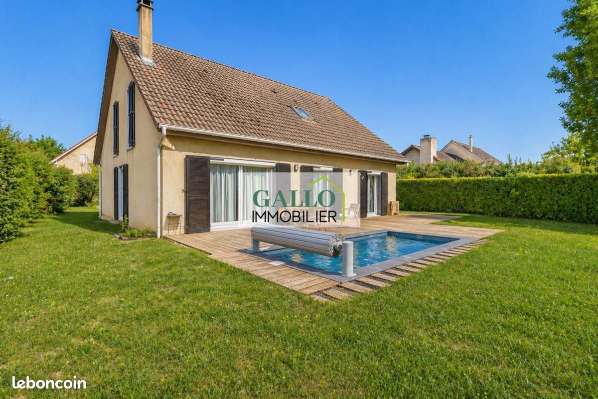 Maison 5 pièces 142 m² · à Villefontaine · 142 m² · 390 000 €