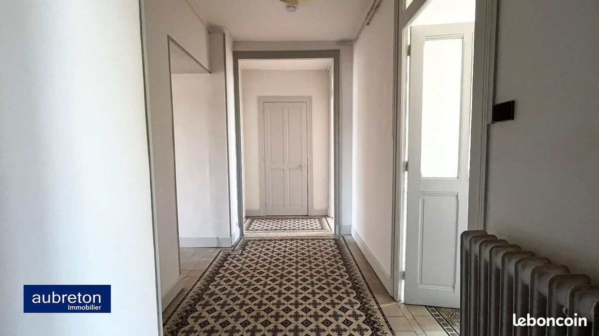 Appartement 3 pièces 83 m² · à Grenoble · 83 m² · 1 065 €