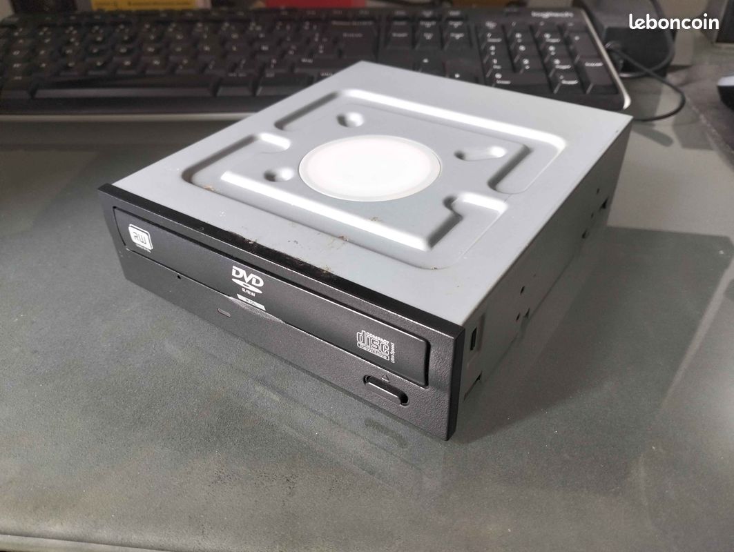 Lecteur / graveur DVD IDE DH-16W1P (image 1)