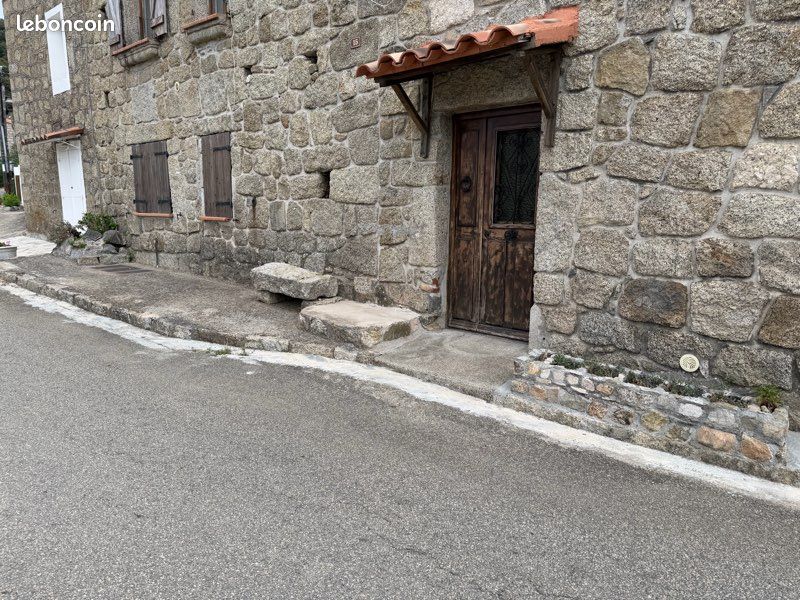 Appartement 3 pièces 45 m² · à Sainte-Lucie-de-Tallano · 45 m² · 500 €/mois