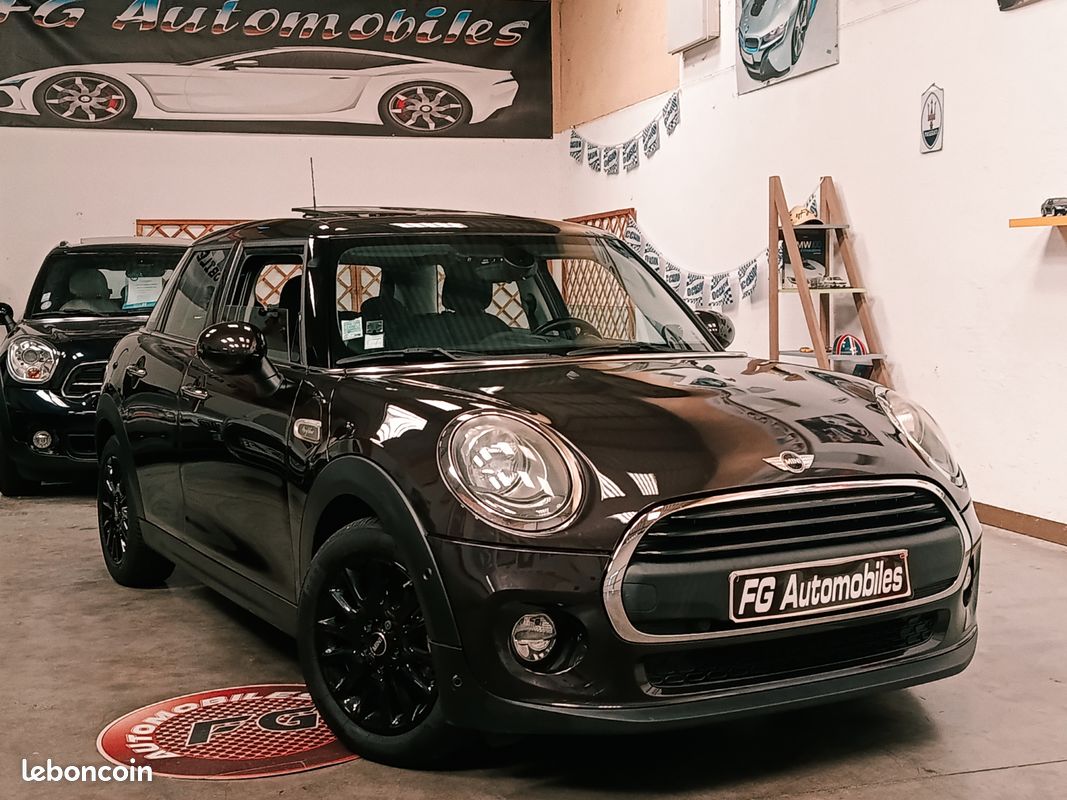 Mini 102 ch boite auto 5 portes sur-équipée ur-équipée (image 1)