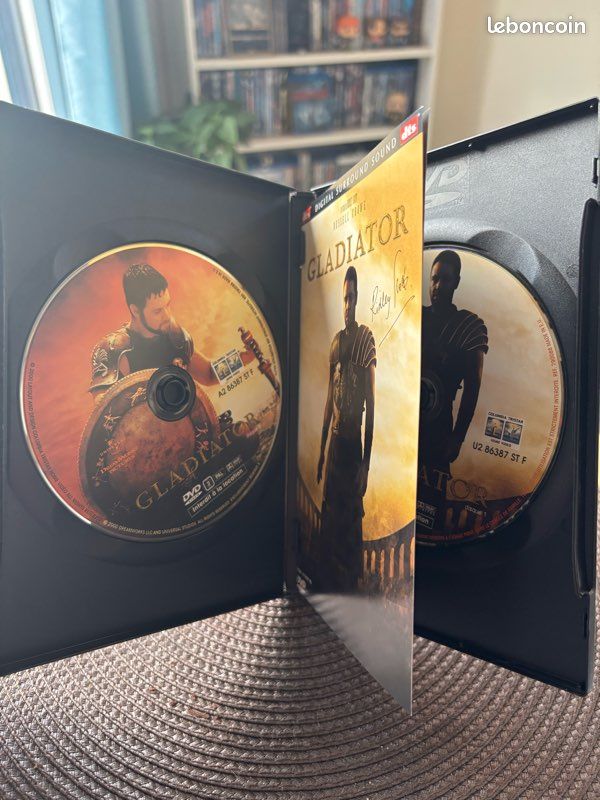 Gladiator DVD (image 2)